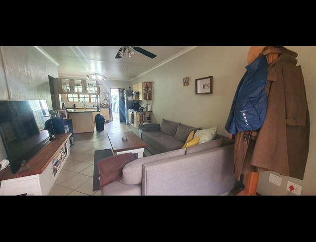 2 BEDROOM FLAT TO LET IN HEIDELBERG CENTRAL